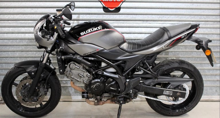 2018 68 SUZUKI SV 650 X XAU L8 SV650 CAFE 31K HPI CLEAR NEW MOT JUST SERVICED