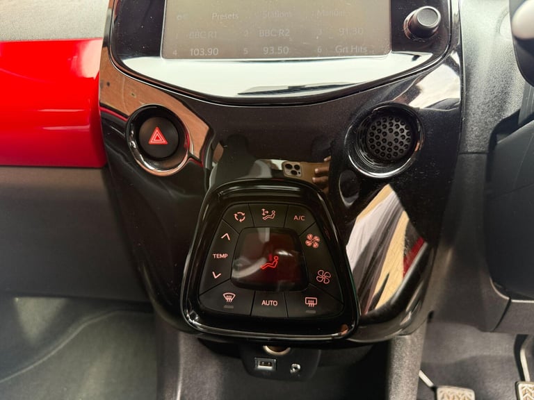 2017 Toyota AYGO 1.0 VVT-i x-style Euro 6 5dr HATCHBACK Petrol Manual