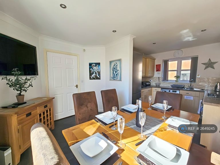 3 bedroom house in Boughton Way, Gloucester, GL4 (3 bed) (#2649245)