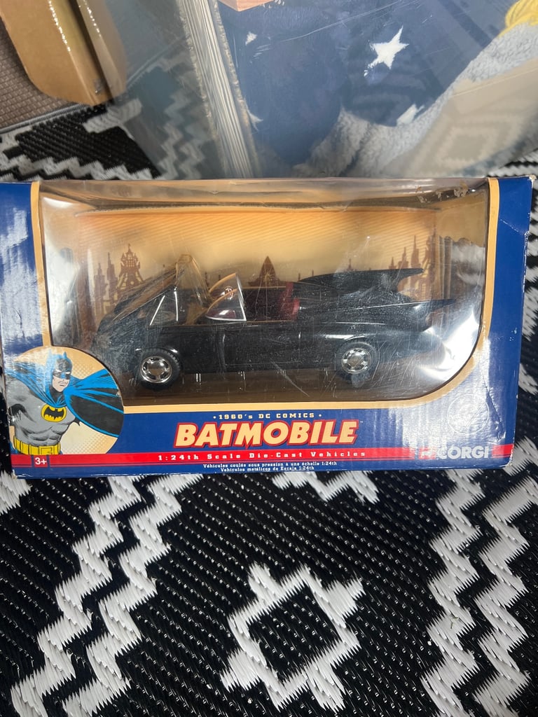 Corgi Batmobile 1:24th model