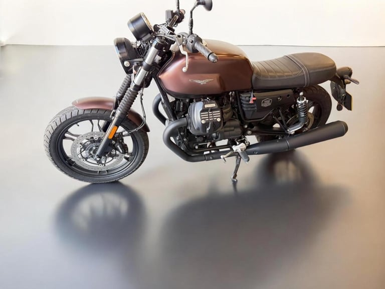 2020 Moto Guzzi V7 744 III Stone Night Pack Euro 4