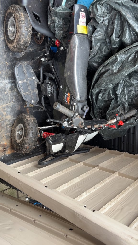 Kids petrol quad 