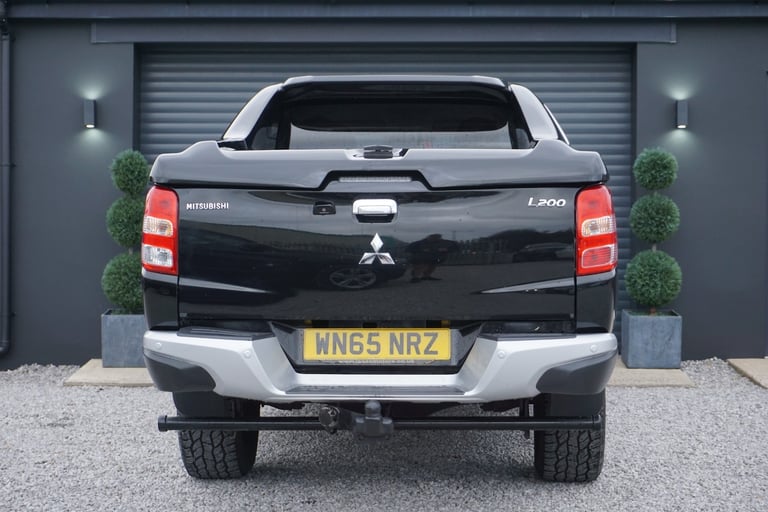 2015 Mitsubishi L200 Double Cab DI-D 178 Warrior 4WD *OUTSTANDING CONDITION FSH* PICK UP Diesel M...