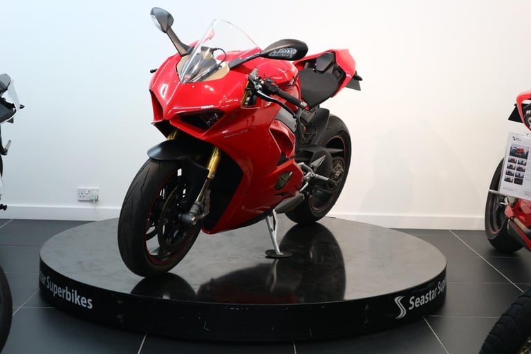DUCATI PANIGALE V4S - 2018 - 6000 MILES