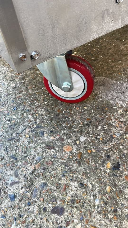 Commercial Natural Gas Imperial Six Burner Range Oven With Heavy Duty Castors