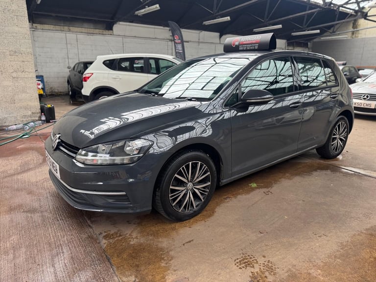 image for 2018 Volkswagen Golf SE Nav TSi BlueMotion Technology Semi-Auto Hatchback Automatic