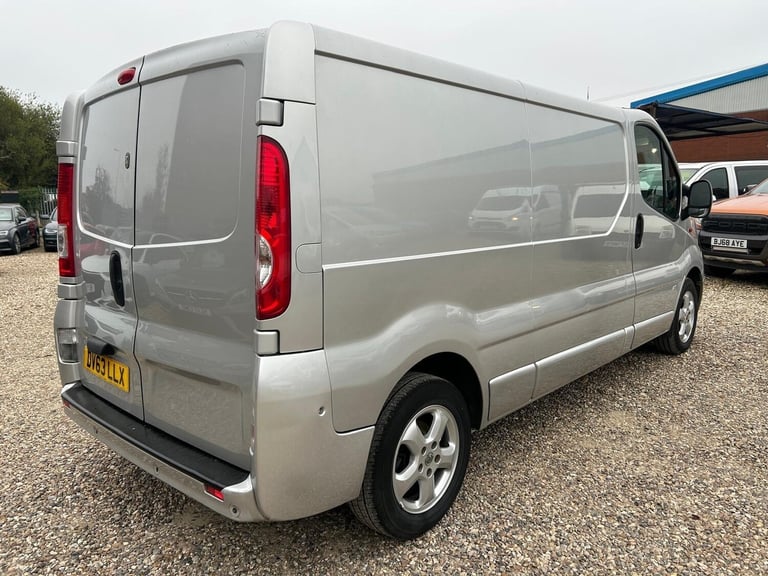 2013 Vauxhall Vivaro 2.0 2900 CDTi Sportive FWD L3 4dr PANEL VAN Diesel Manual