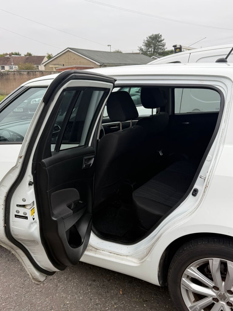 Suzuki, SWIFT, Hatchback, 2015, Manual, 1248 (cc), 5 doors