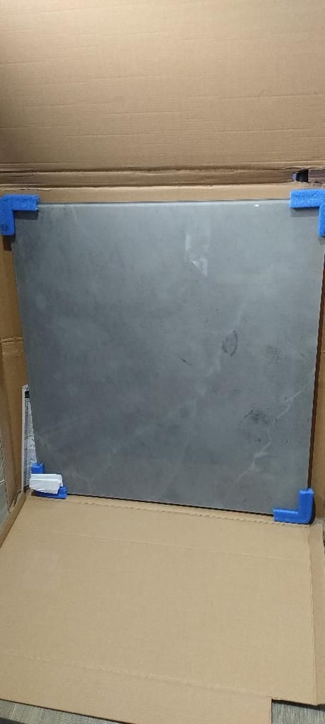 BARGAIN - BRAND NEW IN BOX HOB SPLASHBACK