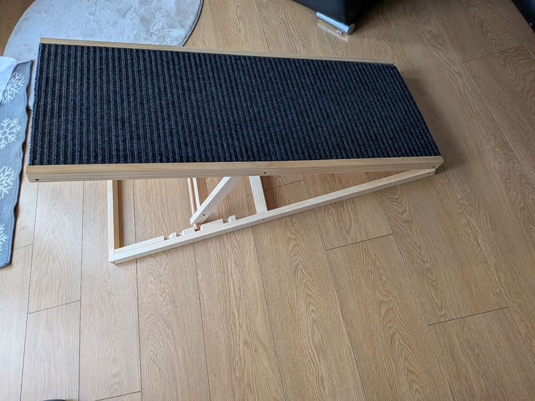 Pet dog ramp, unused, height adjustable
