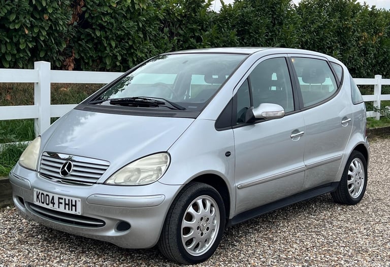 Mercedes-Benz A-Class 1.4 A140 Elegance LWB Hatchback 5dr Petrol Manual - Image 24