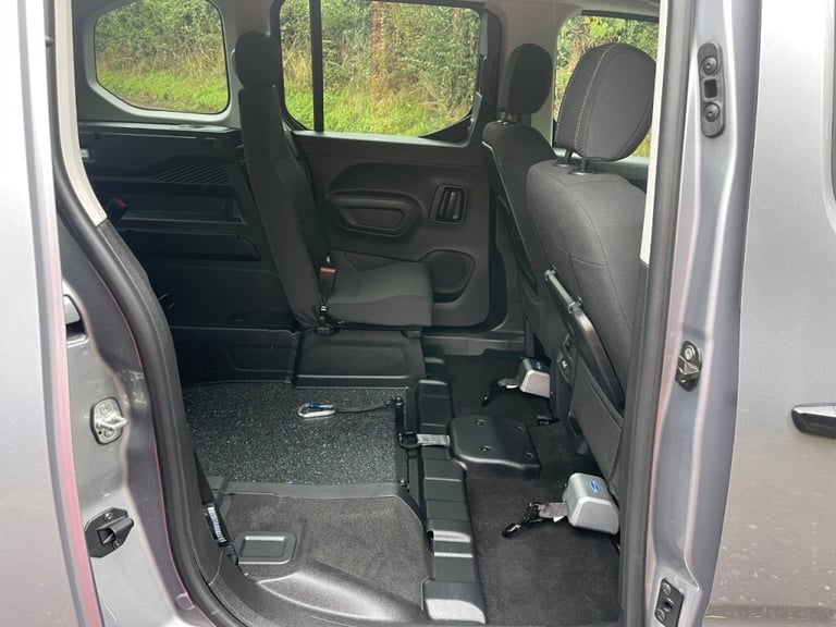 Peugeot Rifter 1.5 BlueHDi 130 Allure 5dr AUTOMATIC WHEELCHAIR ACCESSIBLE