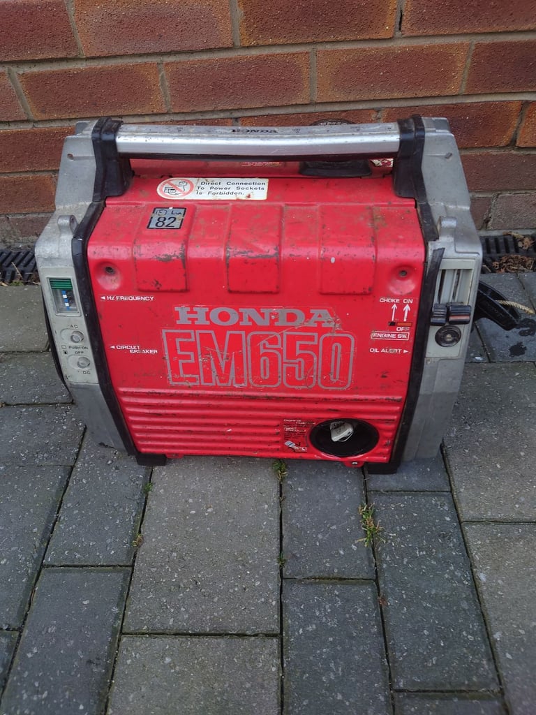 Honda EM650 suitcase generator 