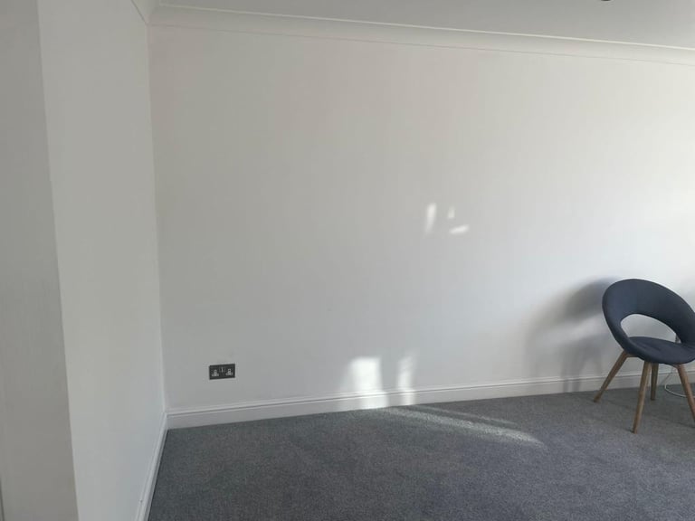 Flat share/Double bedroom available in Uxbridge