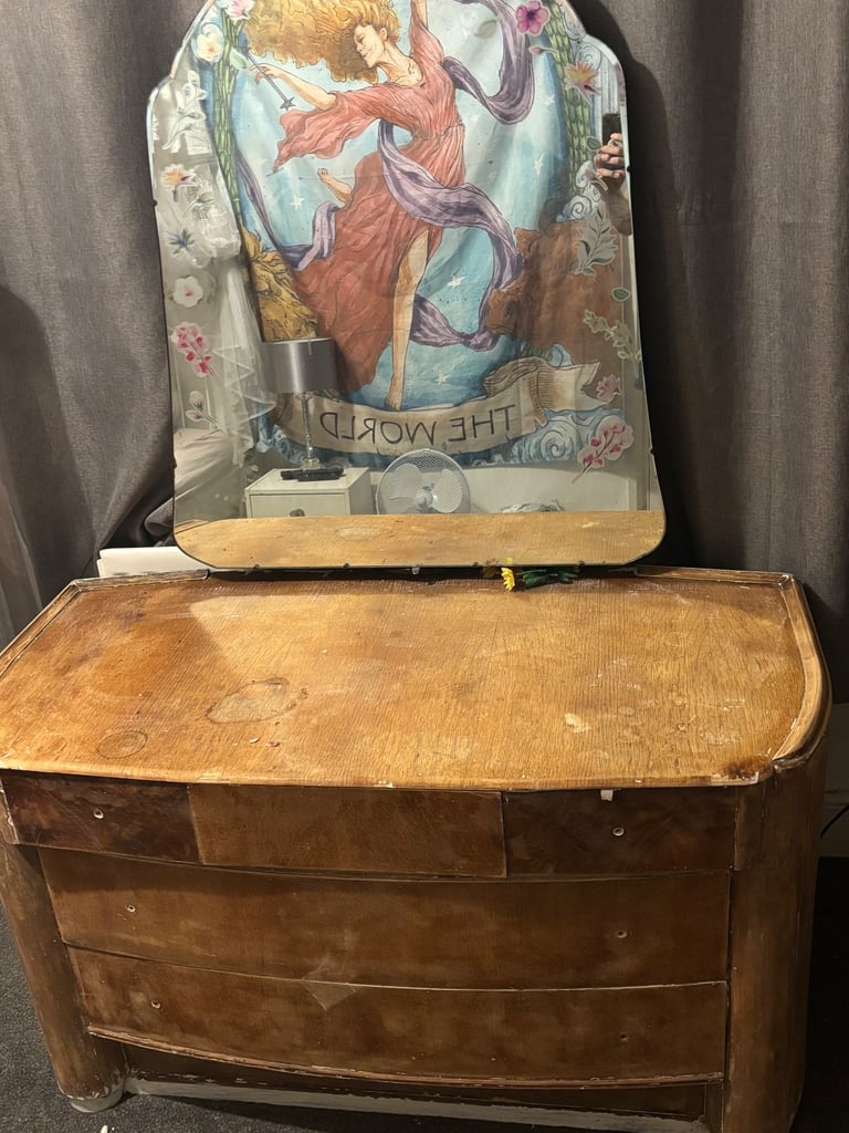 Large dressing table 