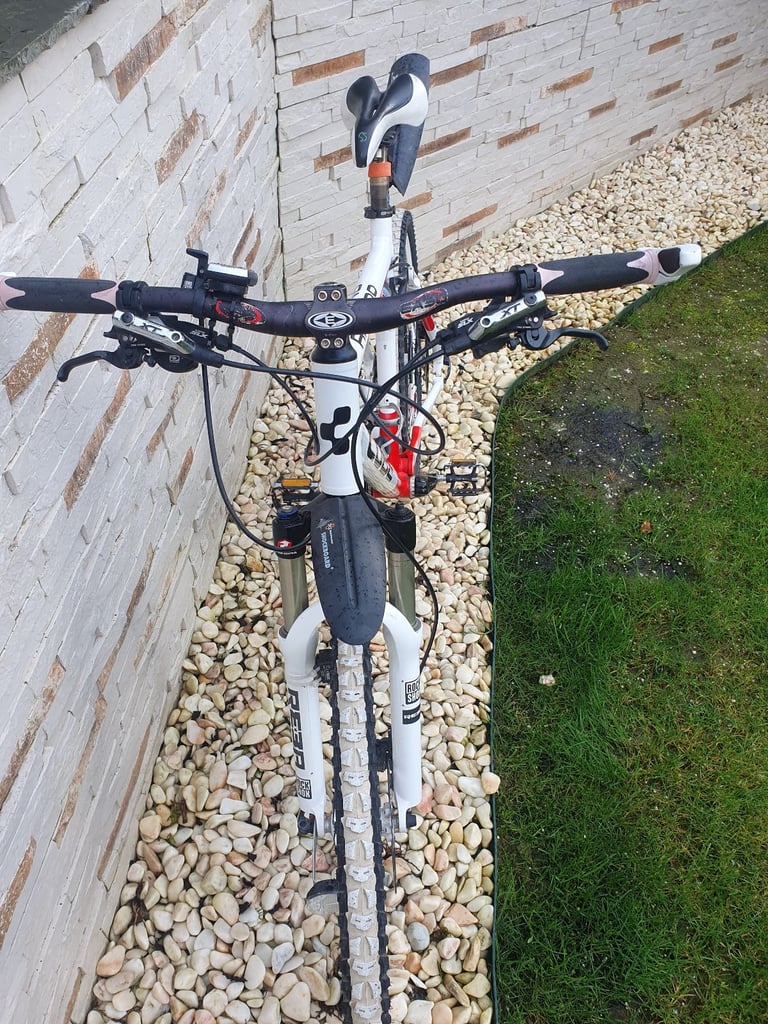 Cube bike