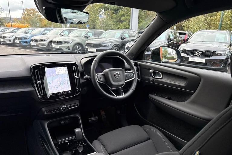 2022 Volvo XC40 Recharge 69kWh Plus SUV 5dr Electric Auto (231 ps) ESTATE Electric Automatic