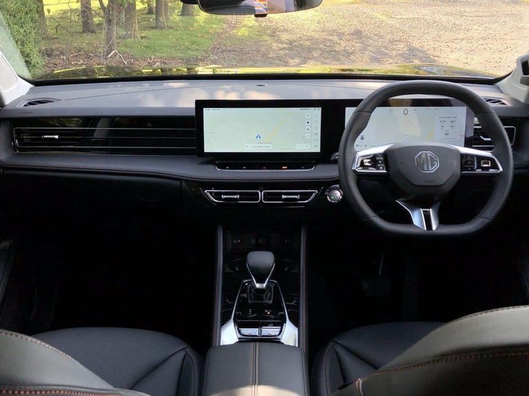 2025 MG MG HS 1.5 Hybrid+ Trophy Auto Euro 6 (s/s) 5dr ESTATE Petrol/Electric Hybrid Automatic