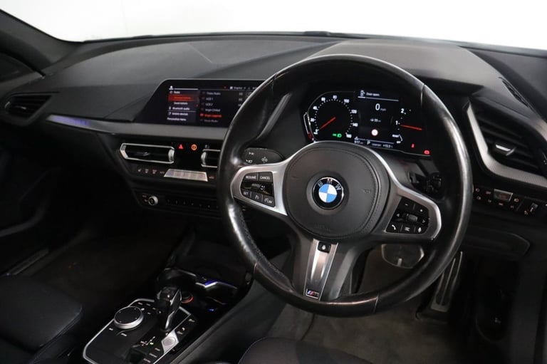 2021 BMW 1 Series 1.5 118i M Sport 5dr DCT (PAN ROOF, 19 inchALLOYS) Hatchback Petrol Automatic