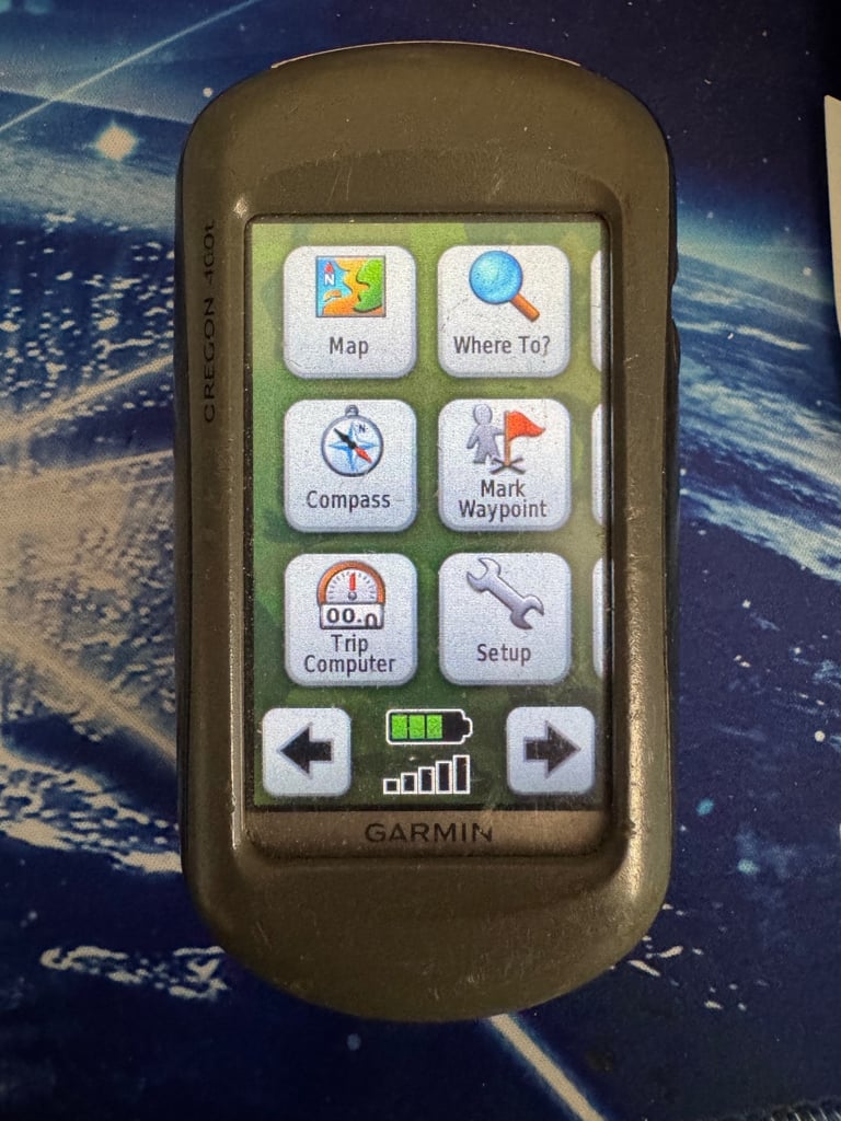 image for Garmen Oregon 400t Handheld GPS with maps