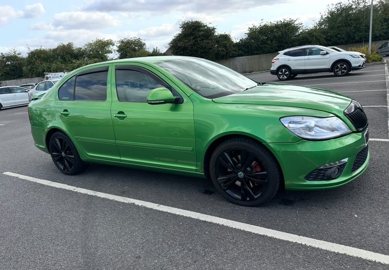 Skoda, OCTAVIA, Hatchback, 2012, Semi-Auto, 1968 (cc), 5 doors