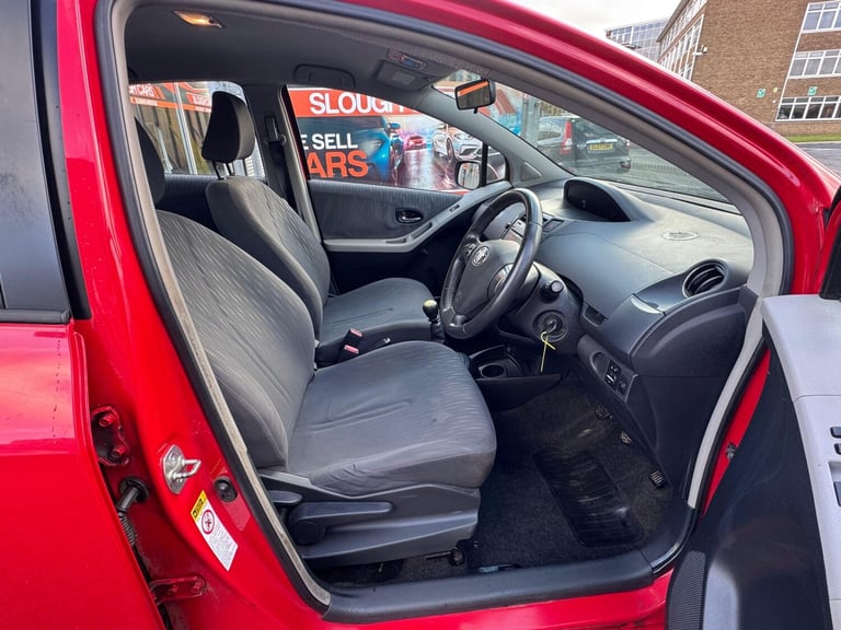 2009 Toyota Yaris 1.33 VVT-i TR 5dr [6] HATCHBACK Petrol Manual