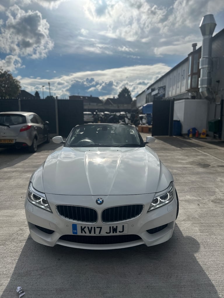 BMW, Z4, Convertible, 2017, Semi-Auto, 1997 (cc), 2 doors