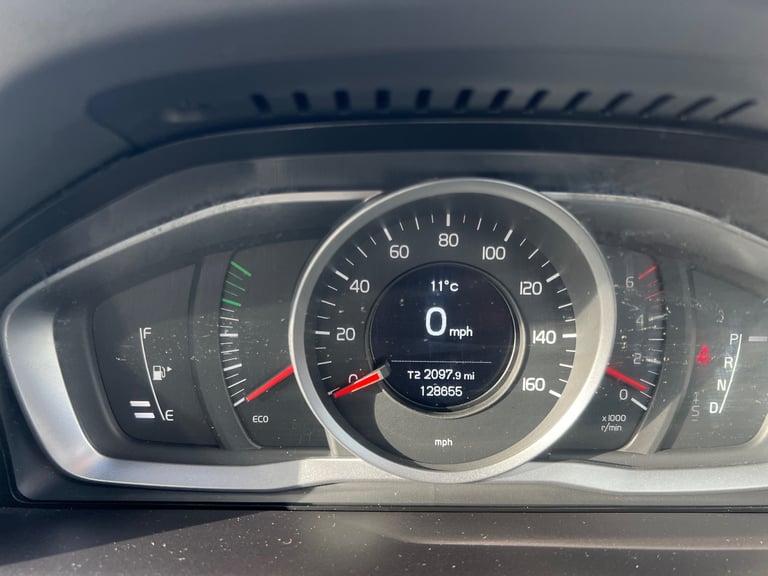 Volvo, XC60, Estate, 2013, Semi-Auto, 2400 (cc), 5 doors