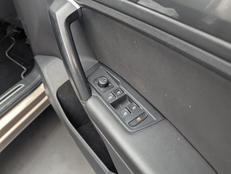 2018 Volkswagen Tiguan 2.0 TDI SEL SUV 5dr Diesel Manual 4Motion Euro 6 (s/s) (150 ps) CRUISE CON...