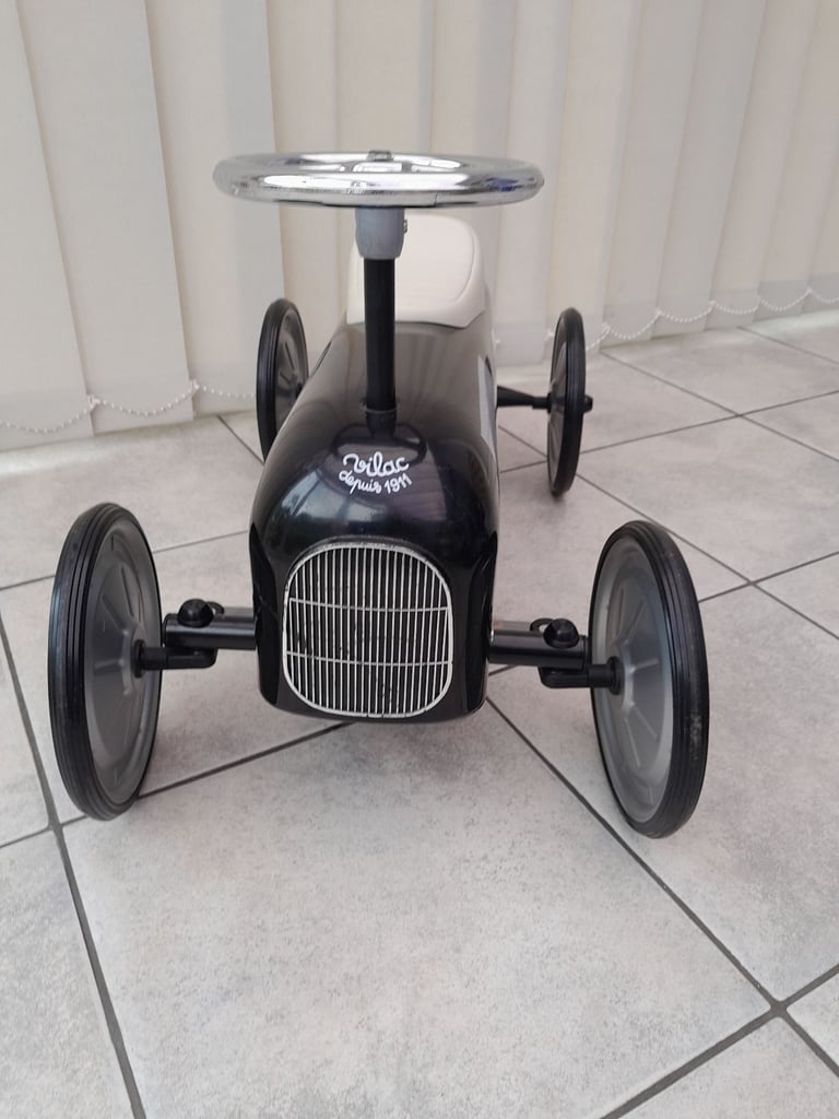 Vintage Childs Ride on Car