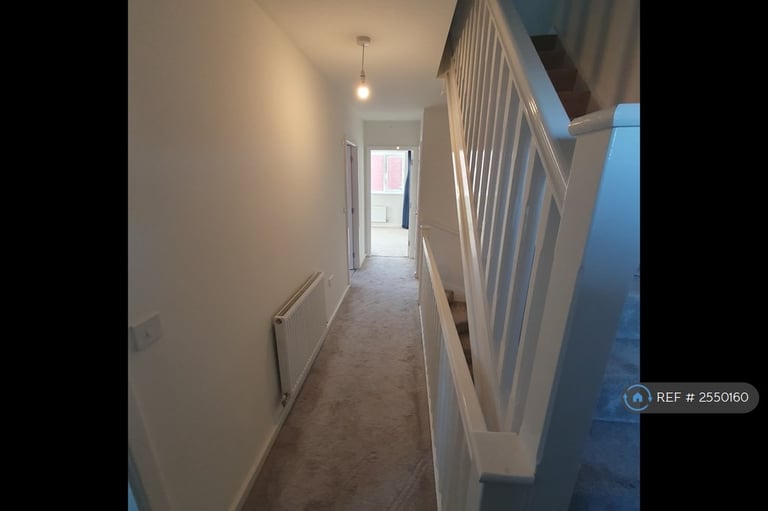 3 bedroom house in Featherstone Crescent, Heald Green, Cheadle, SK8 (3 bed) (#2550160)