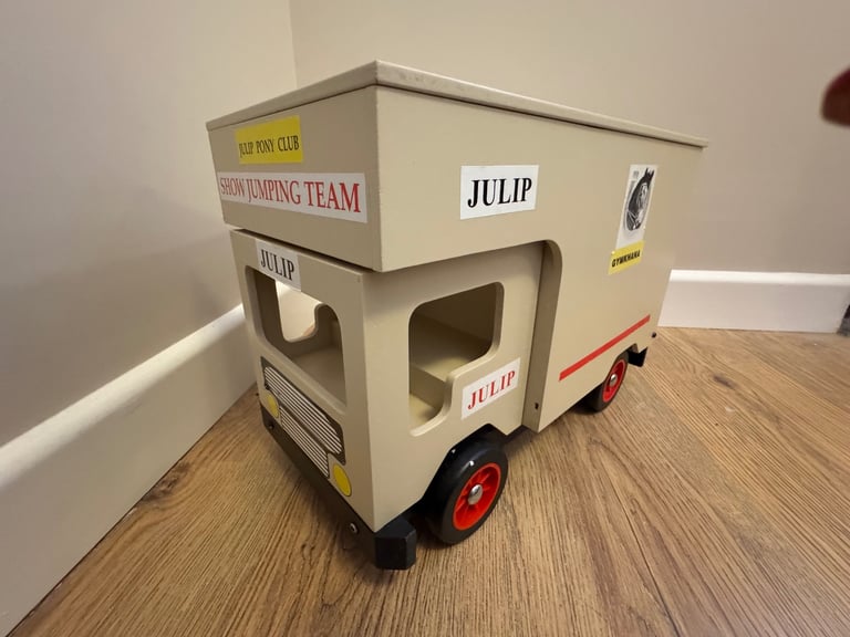 Original Julip horsebox & accessories 