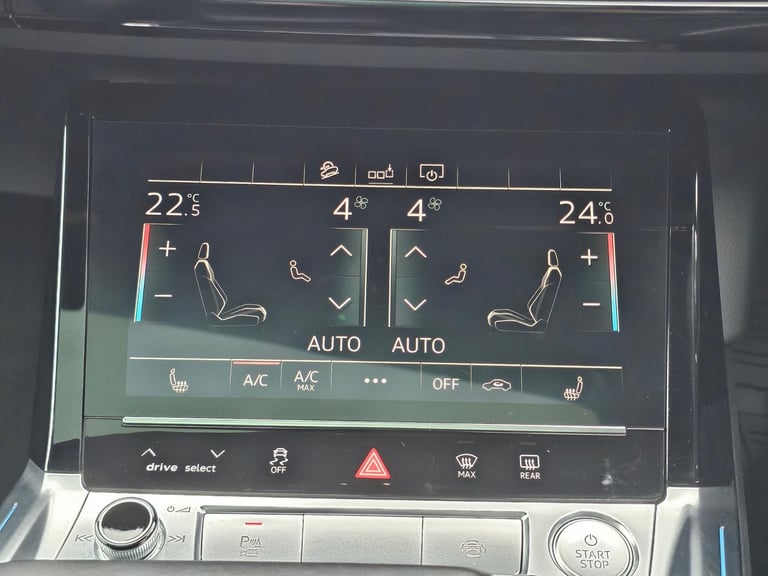 Audi E-TRON S LINE 55 QUATTRO 2021  **PAN ROOF**