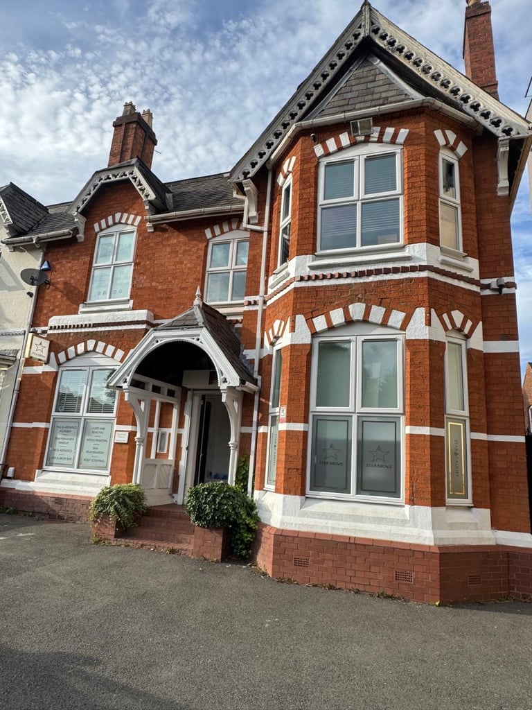 Beauty, aesthetic, massage, nails room available to rent 