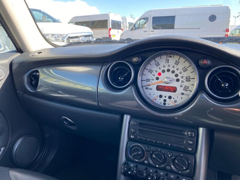 2005 MINI Hatch 1.6 Cooper Hatchback 3dr Petrol Manual Euro 4 (116 bhp) Hatchback Petrol Manual