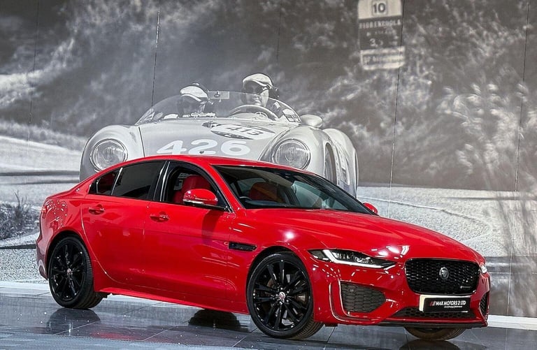 image for JAGUAR XE 2.0 D180 R-Dynamic HSE Auto Euro 6 (s/s) 4dr 2019