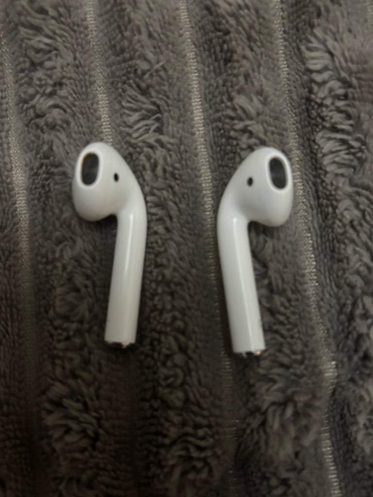 Apple AirPod - 2nd generation genuine