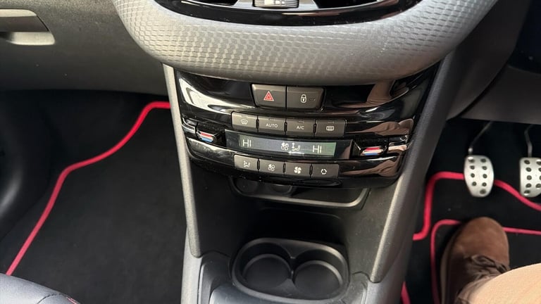  Peugeot 208 1.2 PureTech GPF GT Line Hatchback 5dr Petrol Manual Euro 6 (s/s) (110 ps) Petrol Ma...
