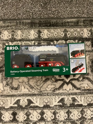 BRIO World - 33884 Battery-Operated Steaming Train 