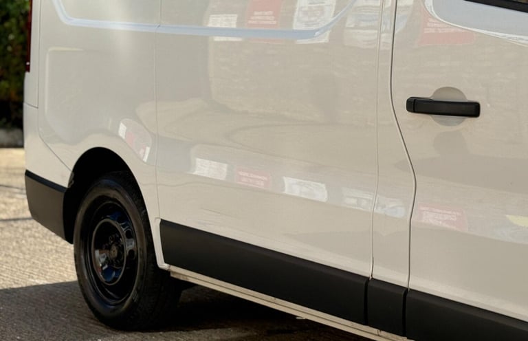 2019 Renault Trafic 1.6 dCi 27 Business+ SWB Standard Roof Euro 6 5dr Diesel