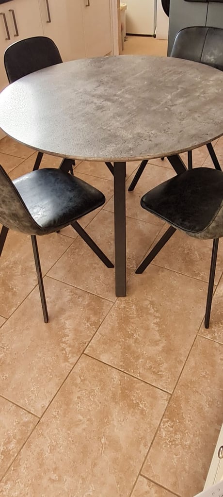 image for Circular Kitchen Table 