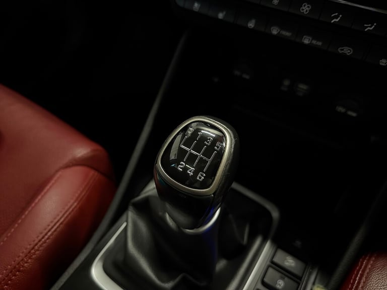 2016 Hyundai TUCSON 2.0 CRDi Premium SE SUV 5dr Diesel Manual 4WD Euro 6 (136 ps) SUV Diesel Manual