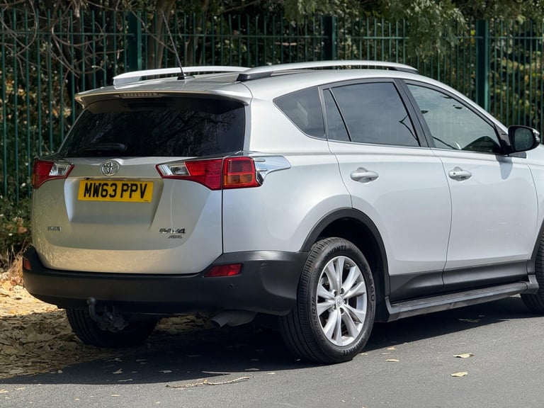 2014 Toyota RAV4 2.2 D-CAT Invincible Auto 4WD Euro 5 5dr ESTATE Diesel Automatic