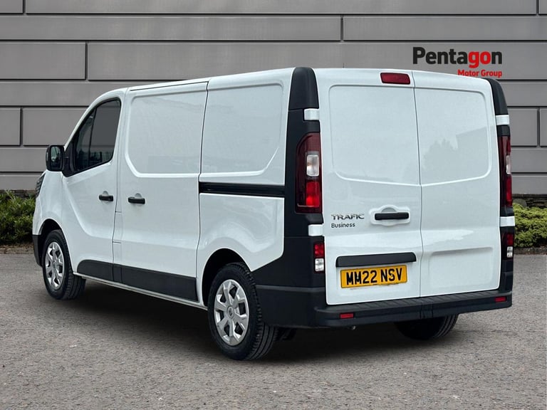  Renault Trafic 2.0 Dci Blue Sl28 Business Panel Van 5dr Diesel Manual L1 H1
