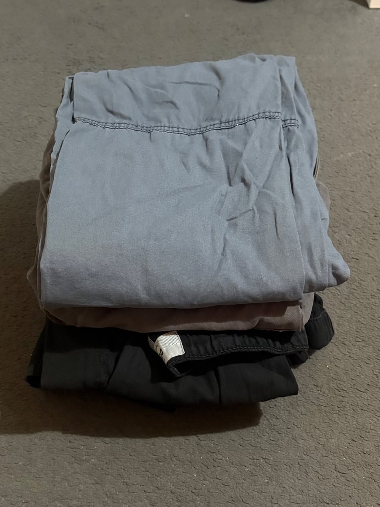 image for 5 pairs of cargo trousers