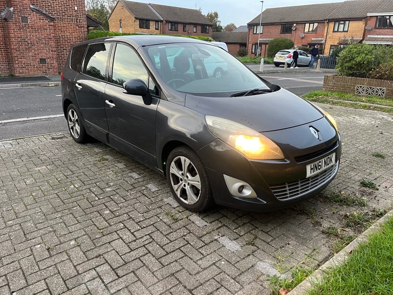 image for RENAULT GRAND SCENIC 7 SEATS NEW MOT PORTSMOUTH 