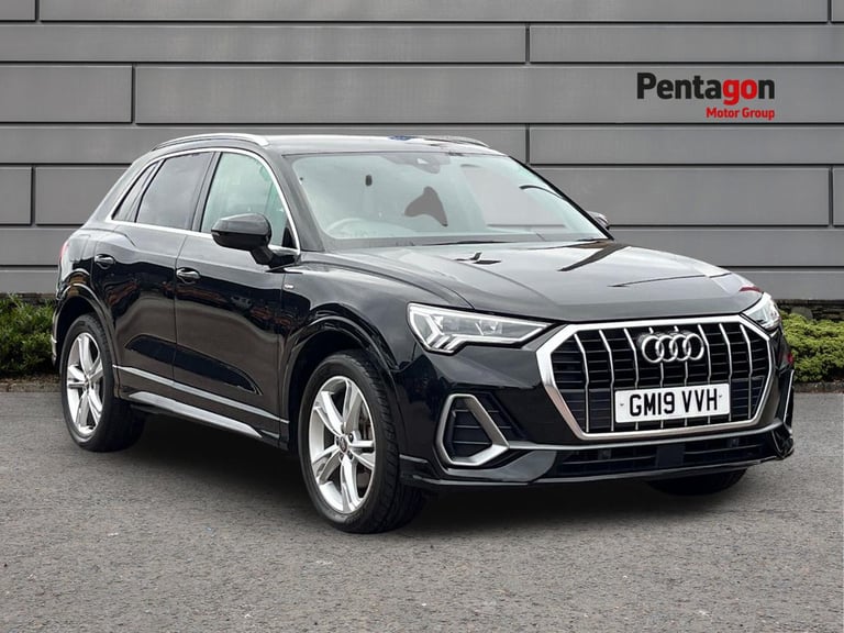 image for  Audi Q3 2.0 Tfsi 40 S Line Suv 5dr Petrol S Tronic Quattro Euro 6 s/s 190 Ps