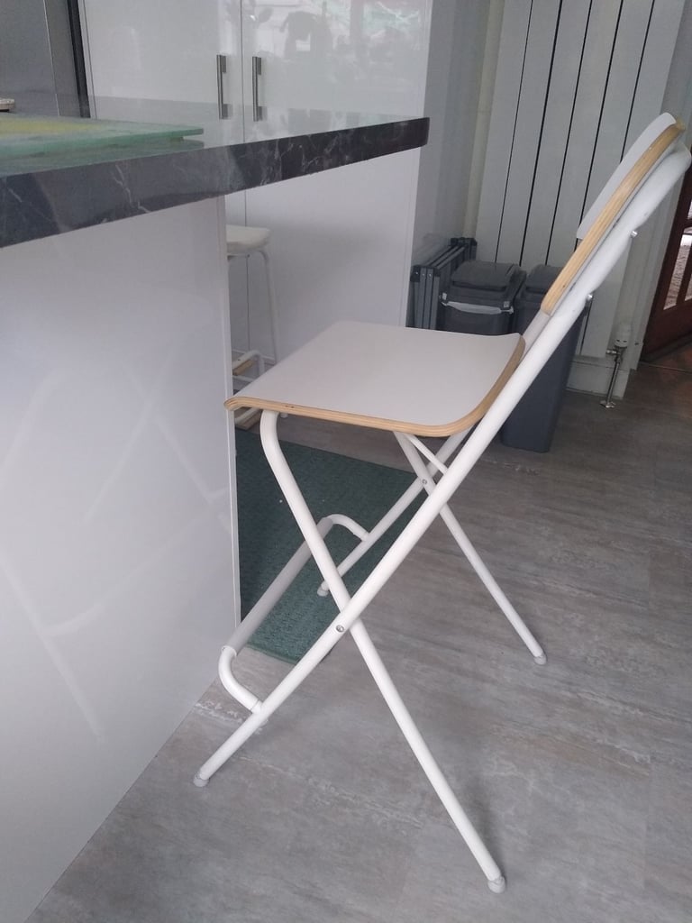 x1 IKEA Foldable Franklin White Bar Stool with Backrest and Footrest 