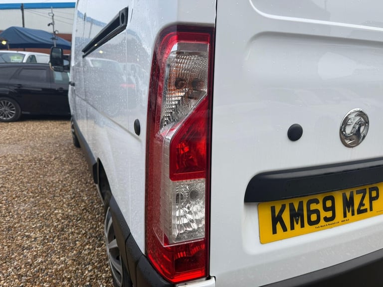 2019 Vauxhall Movano 2.3 CDTi 3500 FWD L2 H2 Euro 6 5dr PANEL VAN Diesel Manual