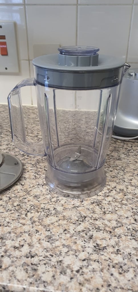 Kenwood FP980 Food Processor - Excellent Condition